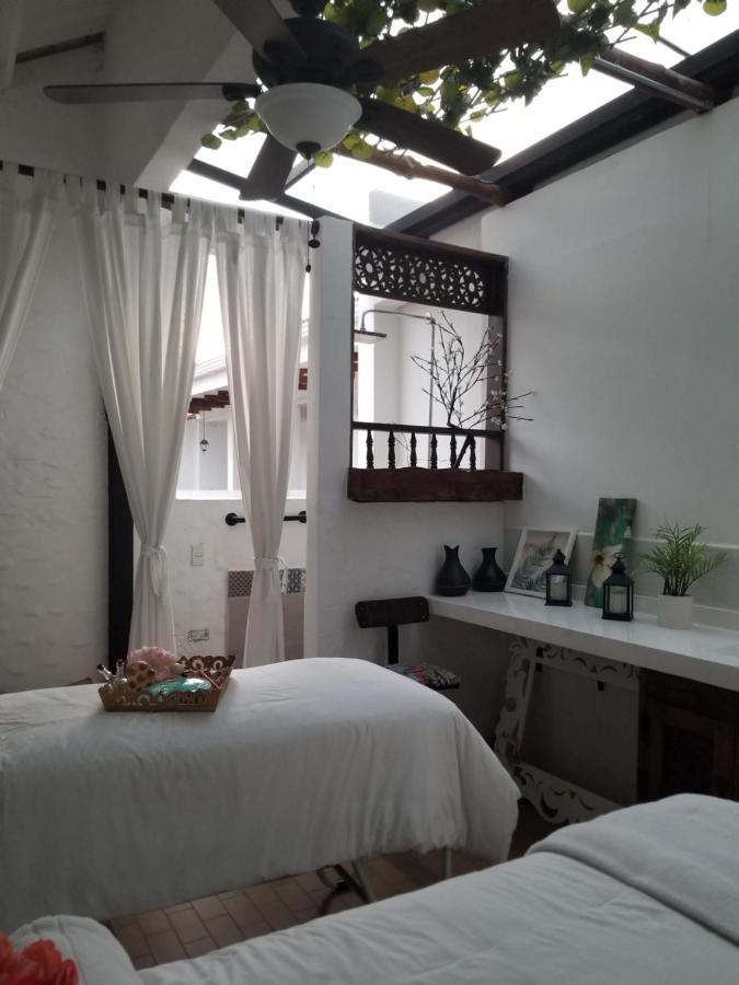 Casa Ensueno Hogar Boutique Hotel Гуадуас Екстериор снимка