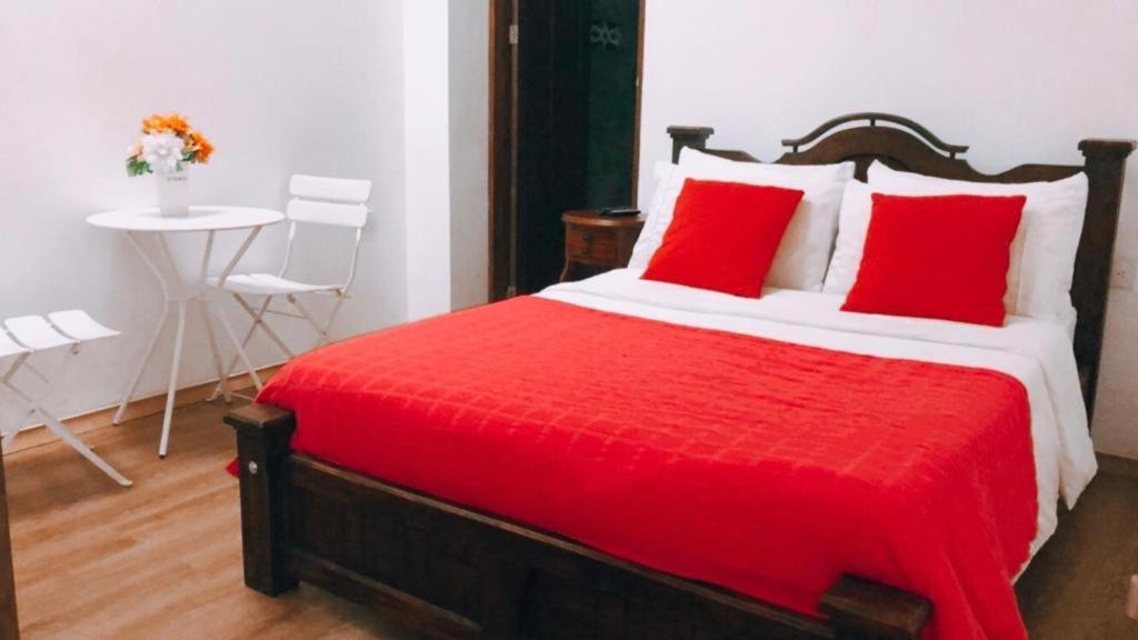 Casa Ensueno Hogar Boutique Hotel Гуадуас Екстериор снимка