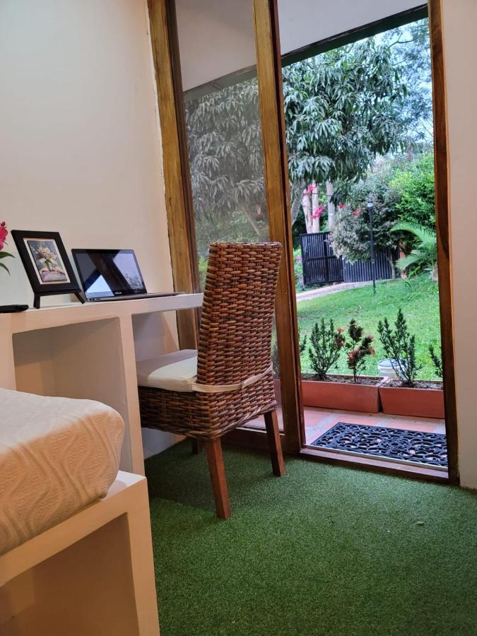 Casa Ensueno Hogar Boutique Hotel Гуадуас Екстериор снимка