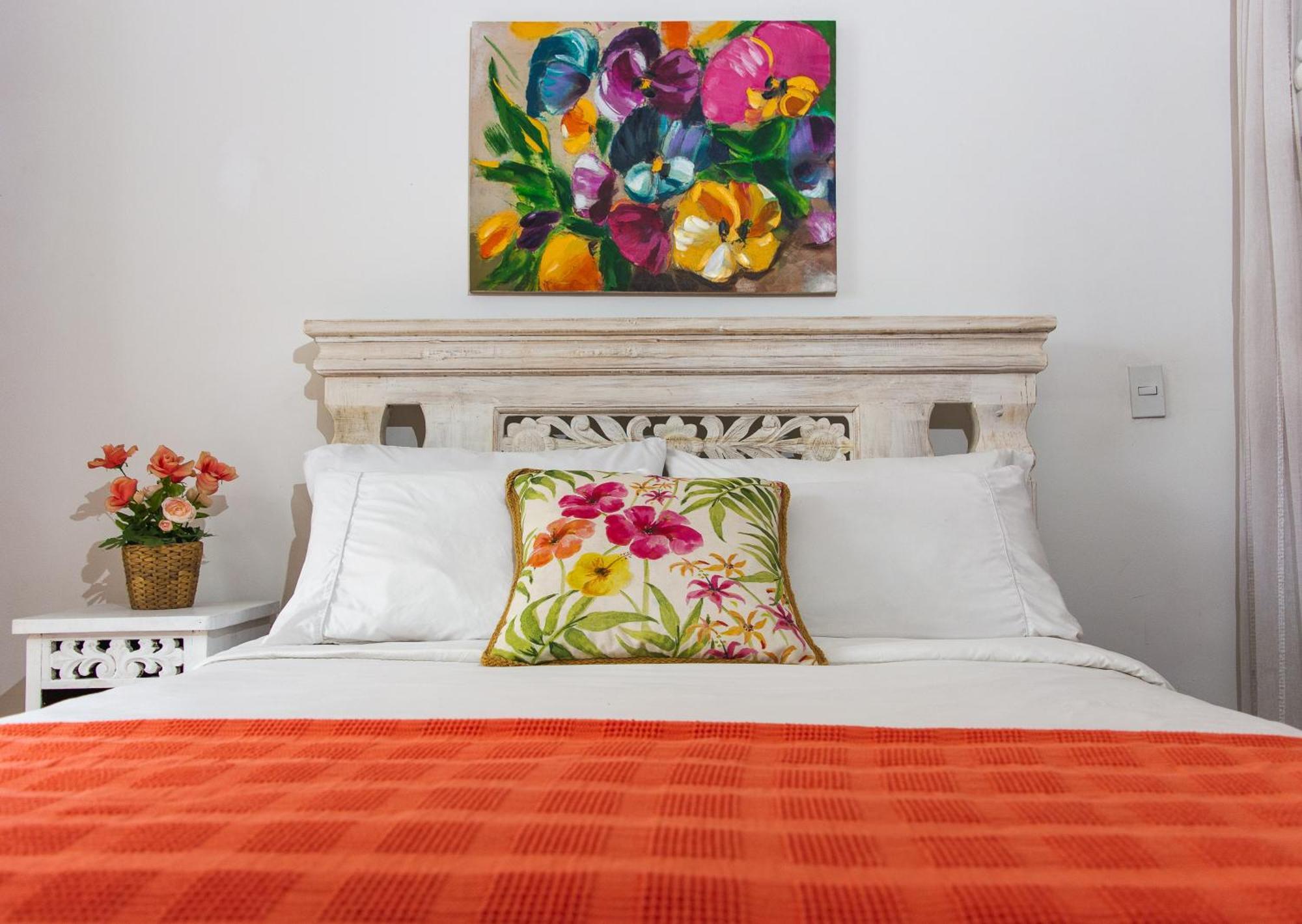 Casa Ensueno Hogar Boutique Hotel Гуадуас Екстериор снимка